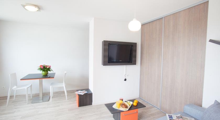 Фото Adonis Paris Sud