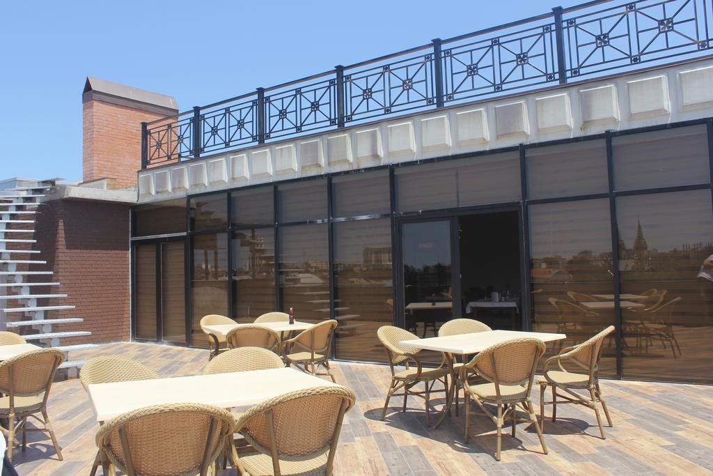 Фото Лайт Палас