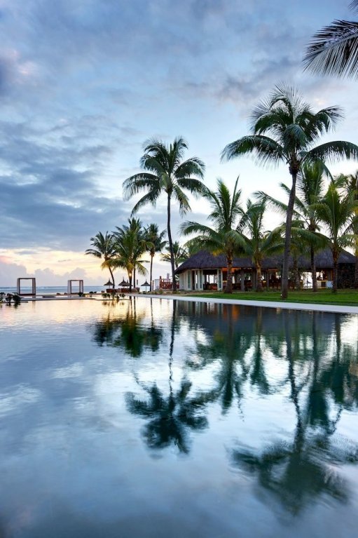 Фото Outrigger Mauritius Beach Resort