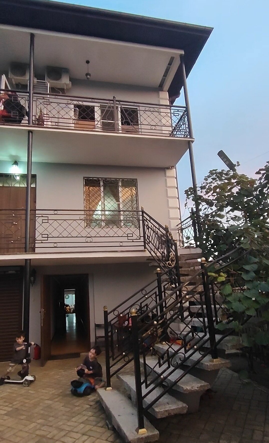 Фото Алистера