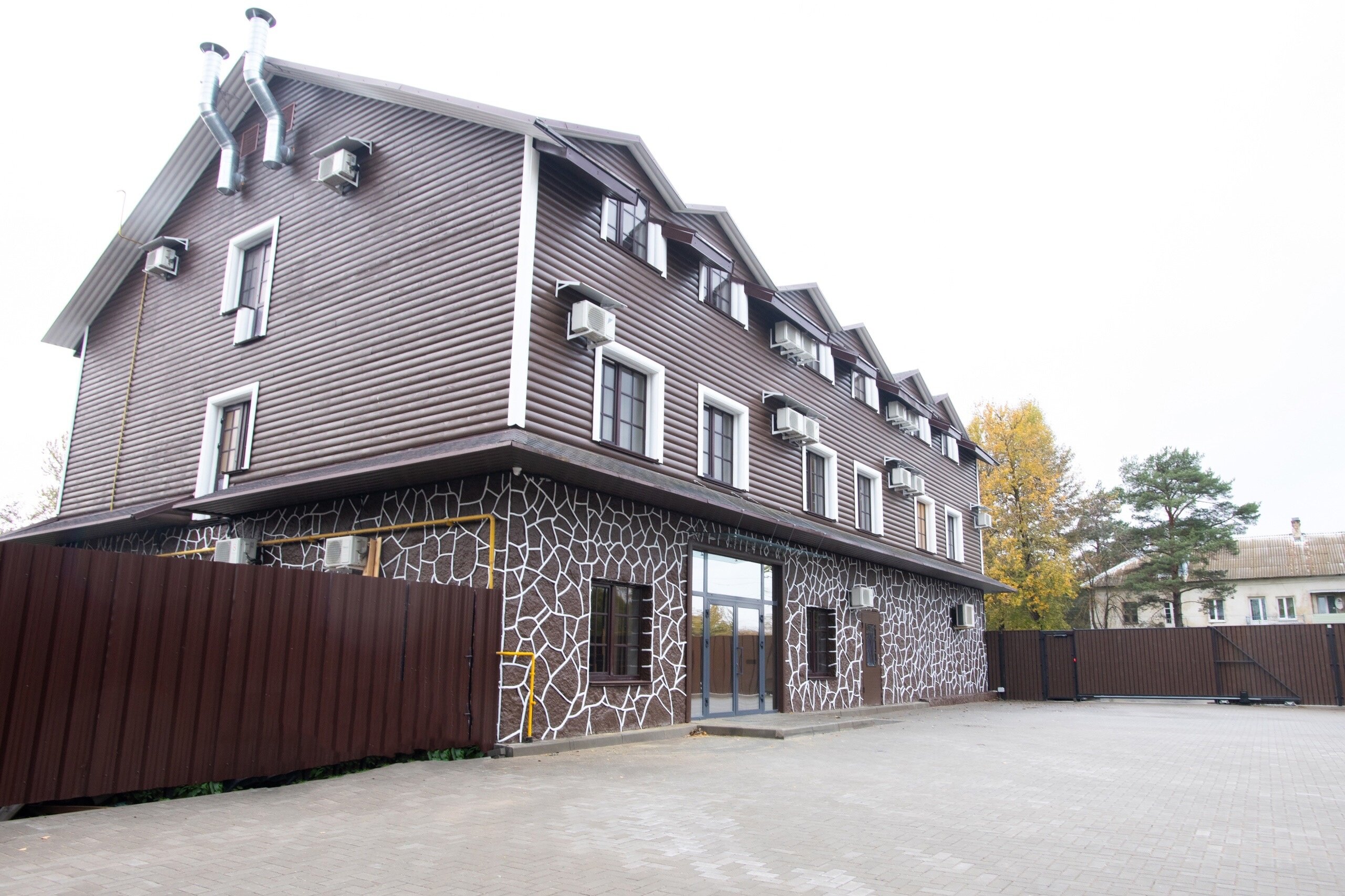 Фото отеля 1