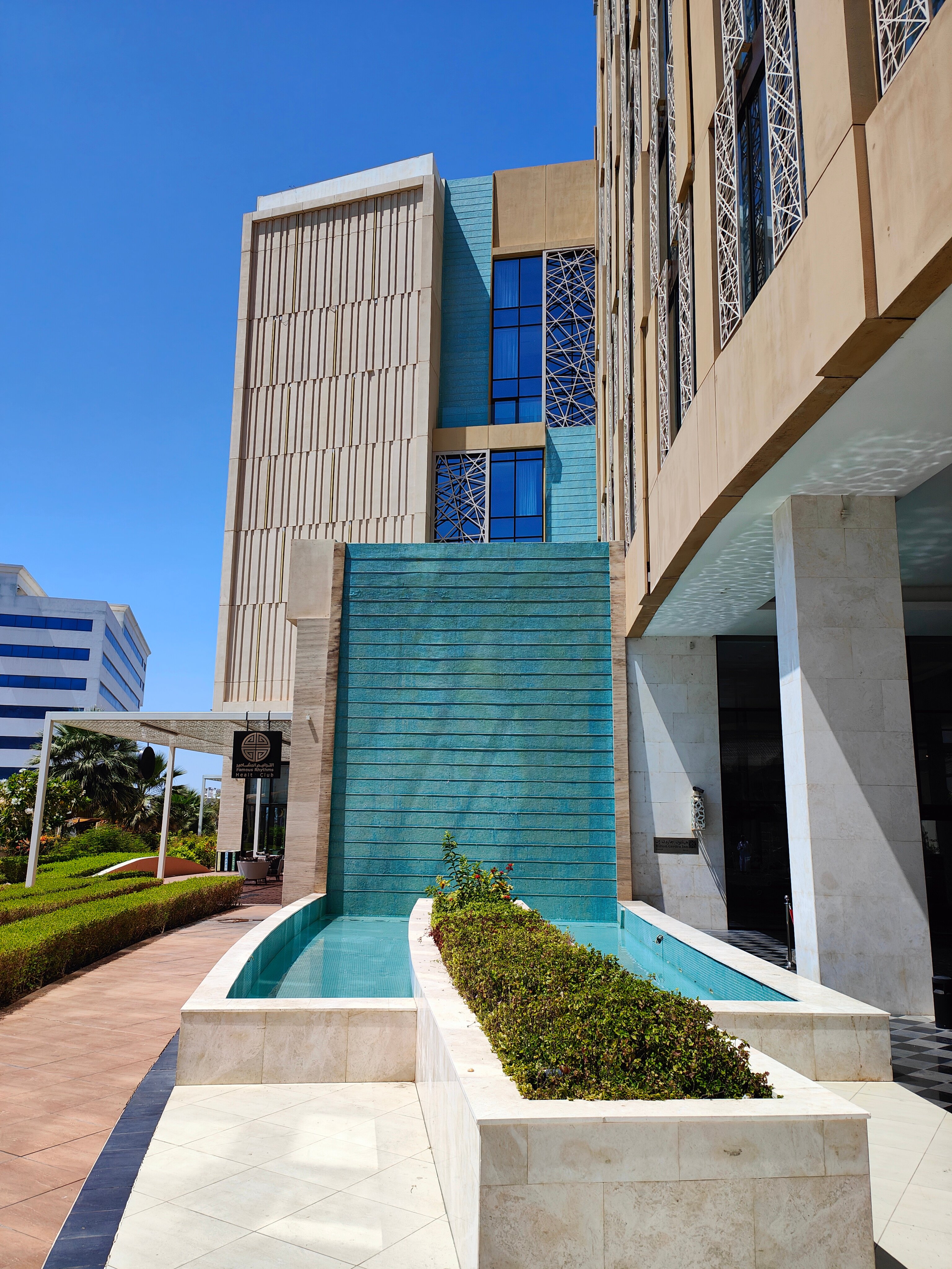 Фото Hilton Garden Inn Muscat Al Khuwair