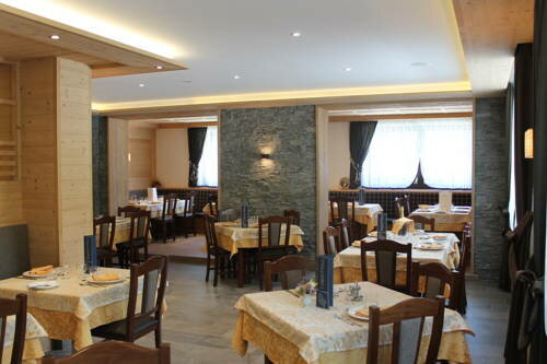 Внешний вид отеля Hotel Piccola Baita в Мольвено, фото 4