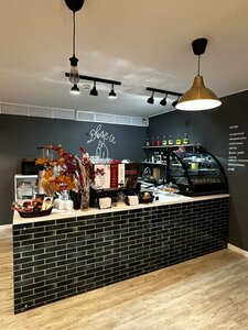 Dvoe&Coffee (Noviy Urengoy, ulitsa 26-go syezda KPSS, 8) ، مقهى