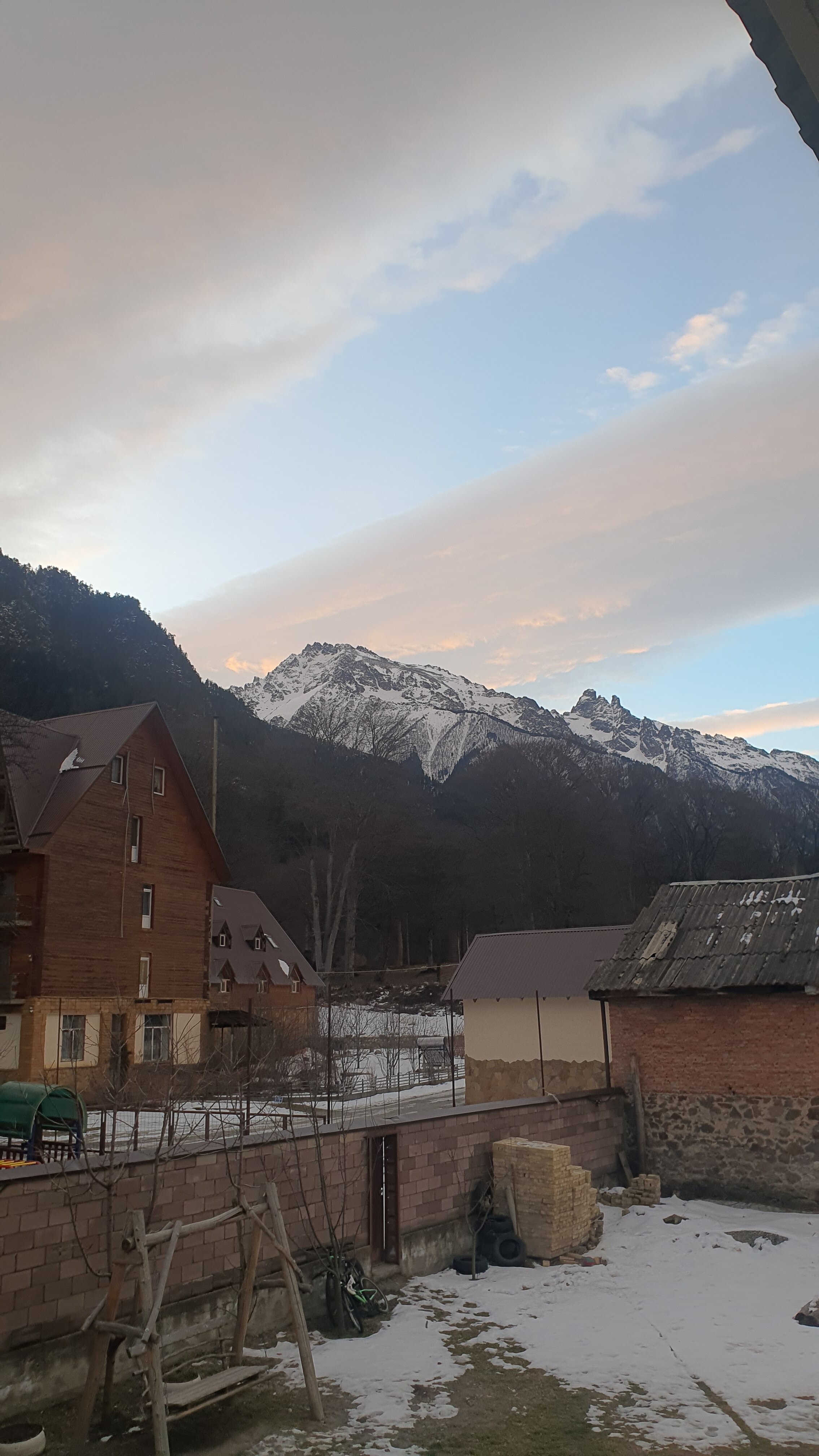 Фото У Заура