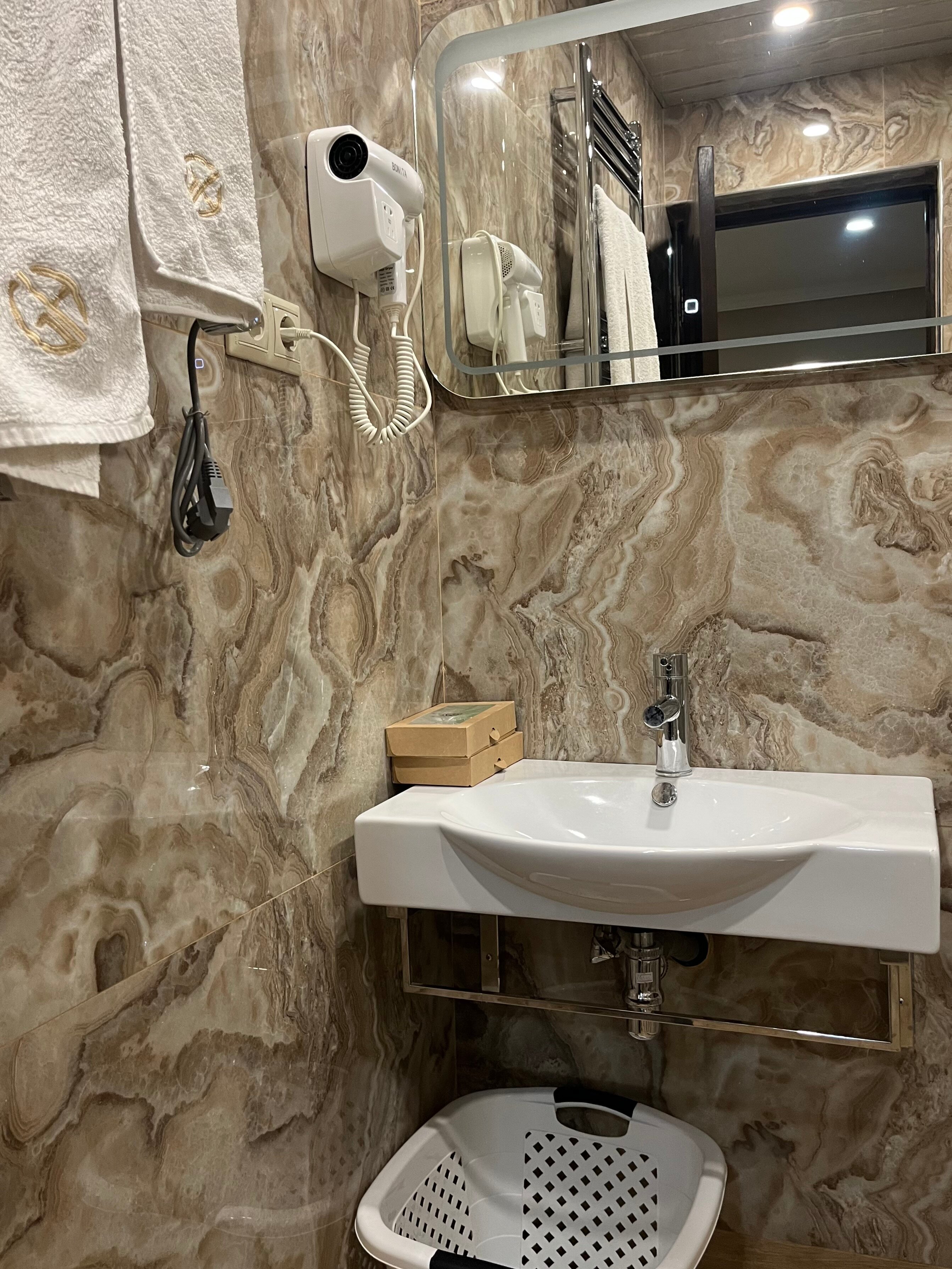 Фото Grand Hotel Kapan