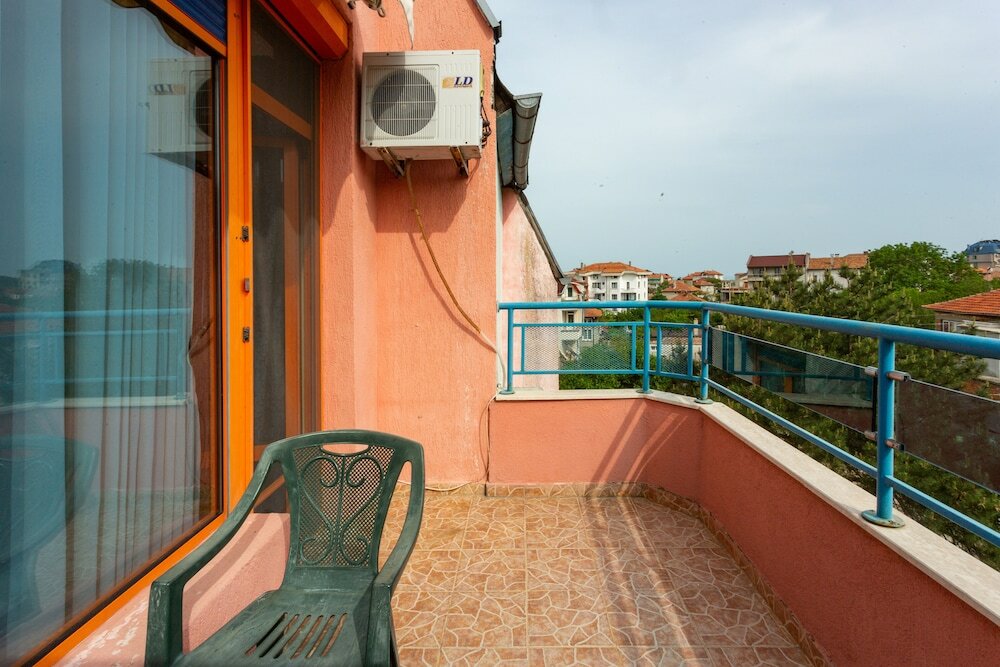 Фото Family Hotel Jemelly