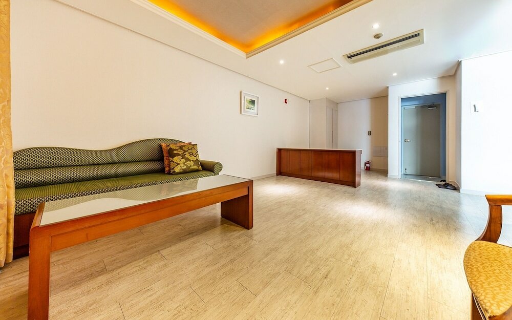 Фото Yeosu Hotel Provence