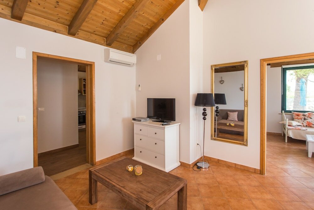 Фото Apartments Villa Mirjana