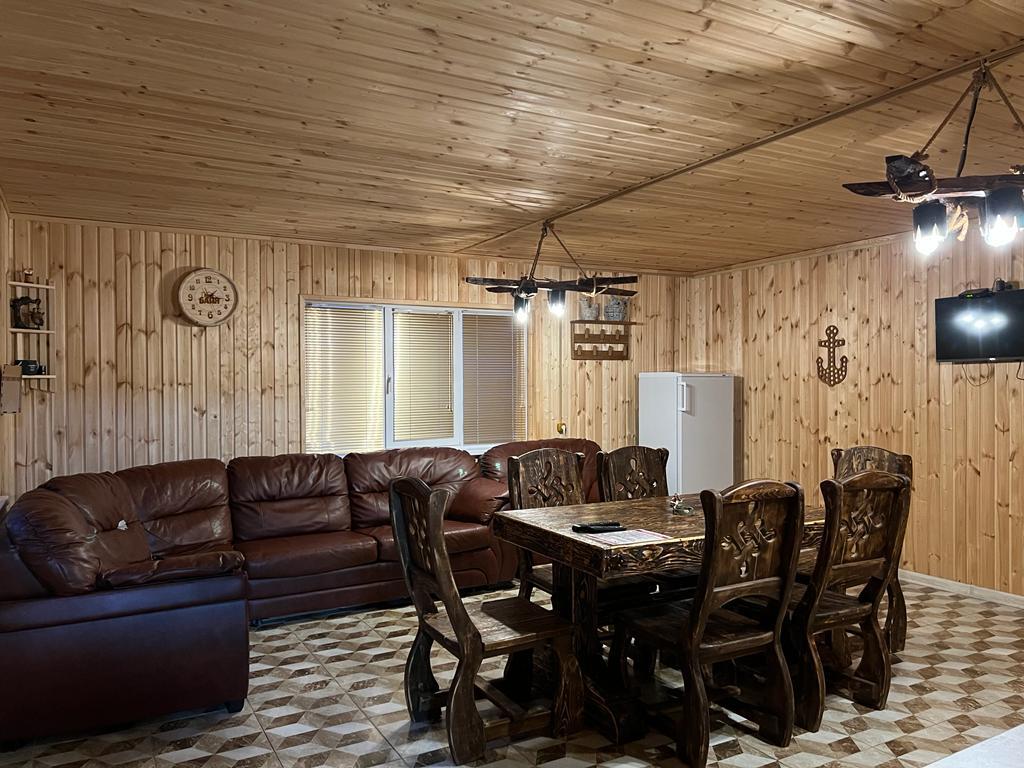 Фото Хата с краю