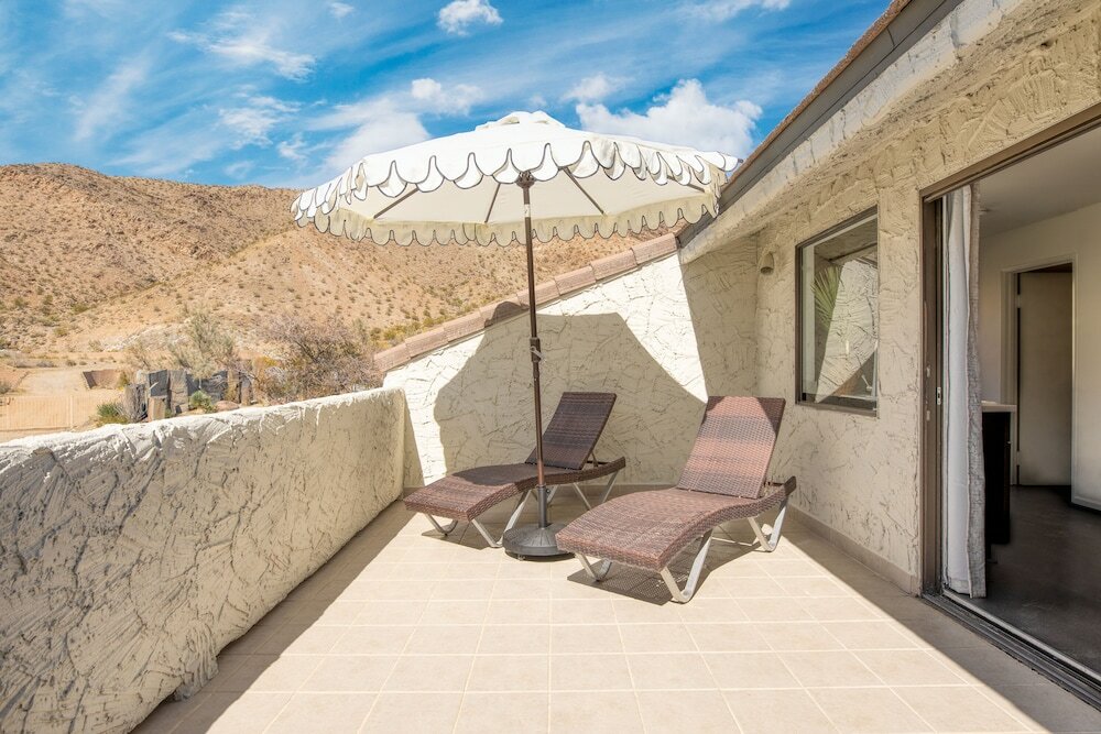 Фото El Reino by Avantstay Spectacular Estate w Pool & Tennis Court!