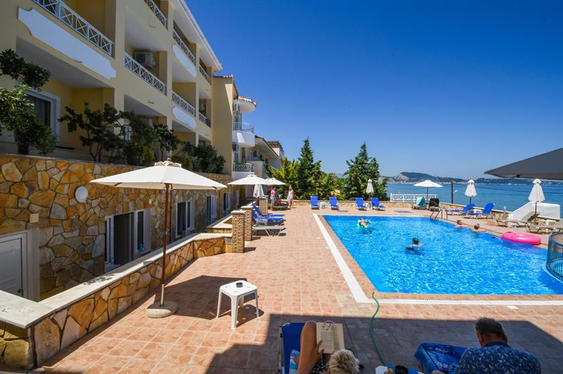 Фото Nefeli Beach Hotel