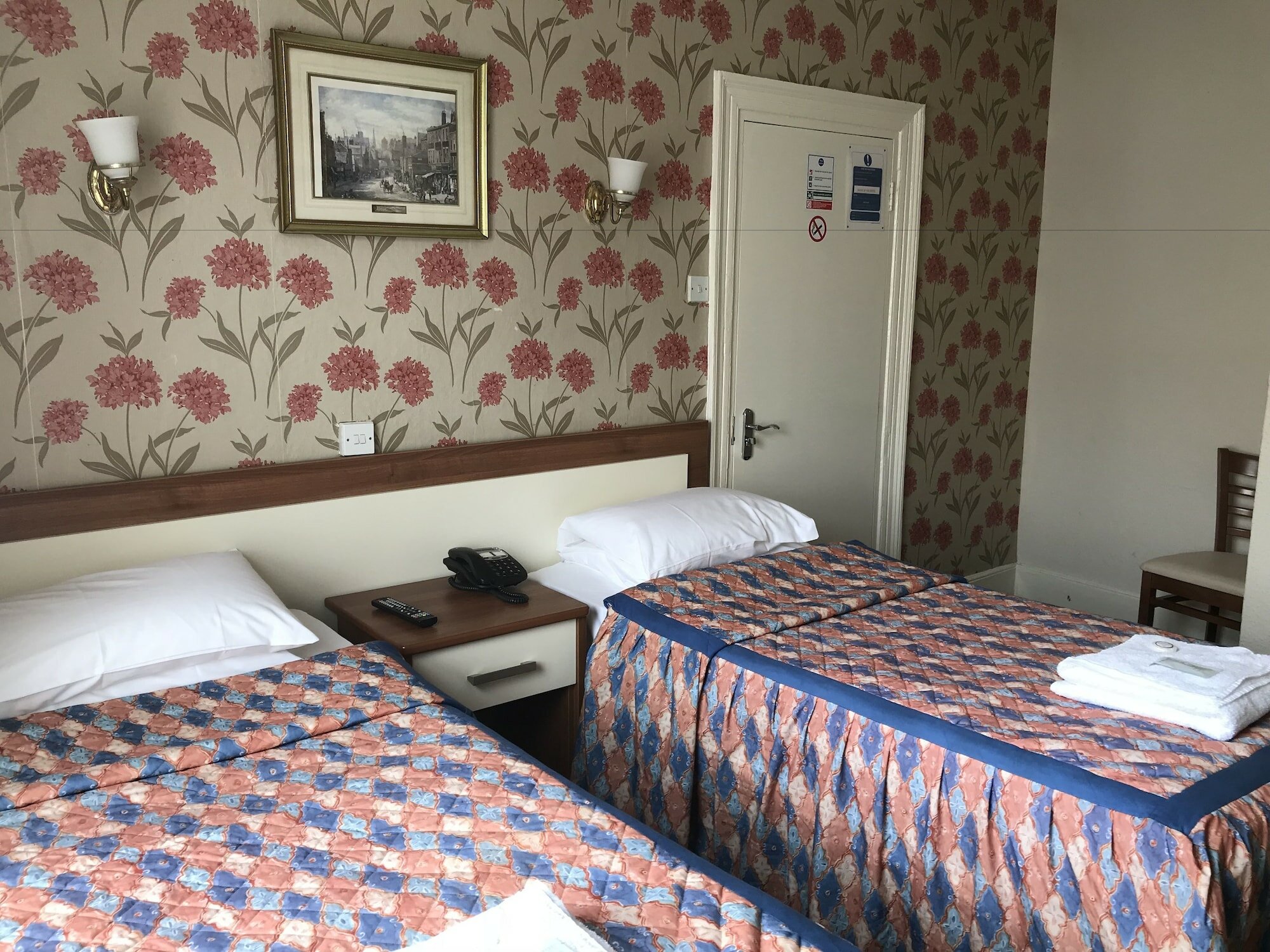 Фото Andorra Guest Accommodation