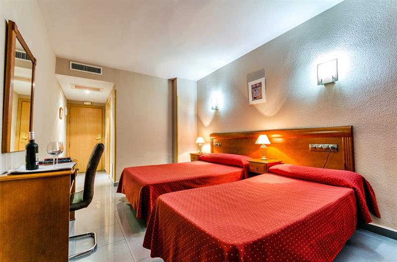 Фото Hotel Valdemoro