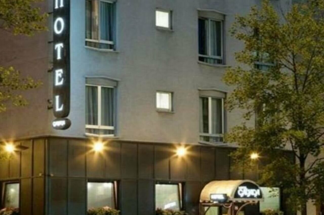 Фото отеля 1