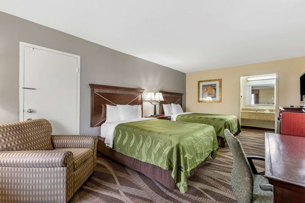 Фото Quality Inn Windsor Mill