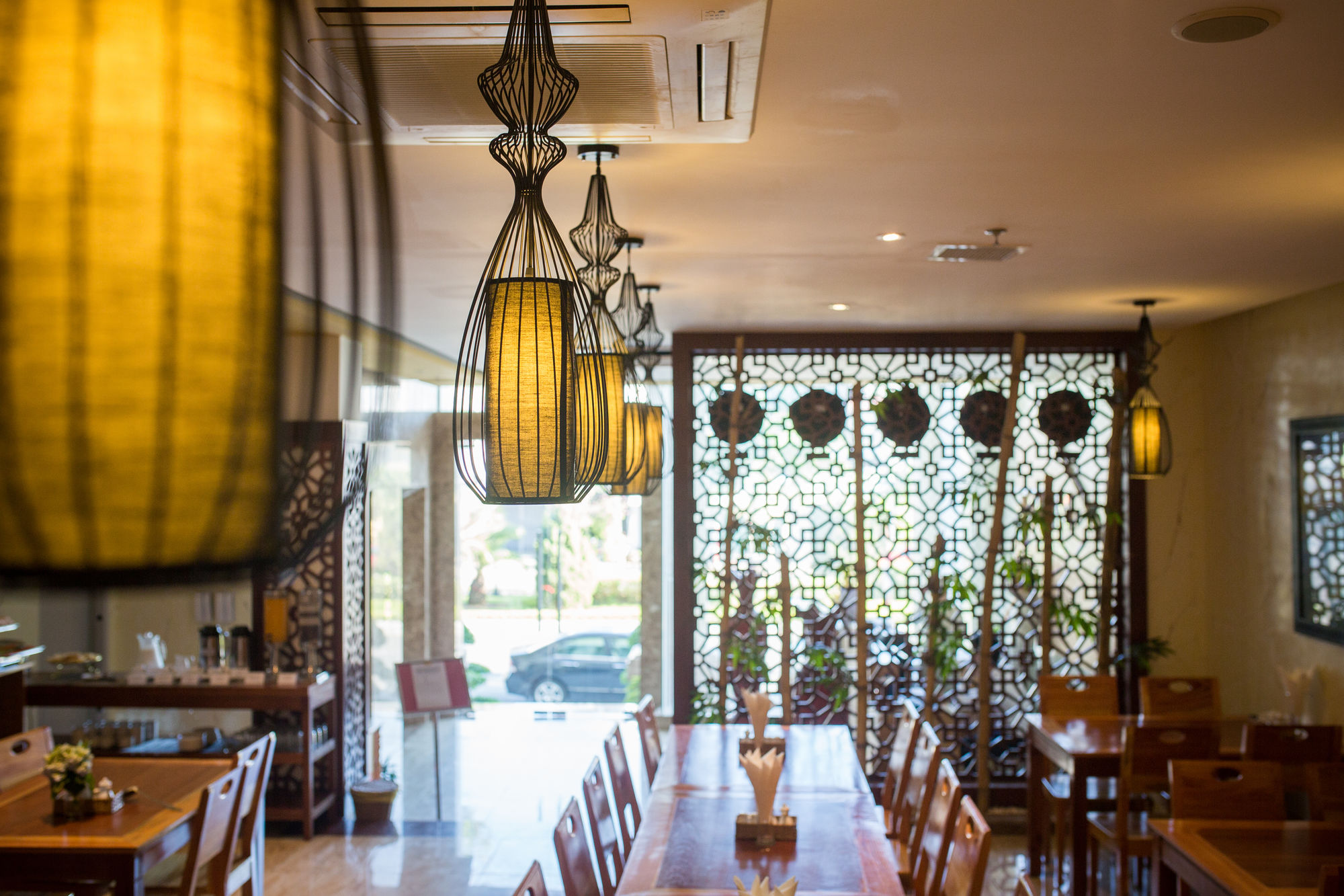 Фото Titan Hotel