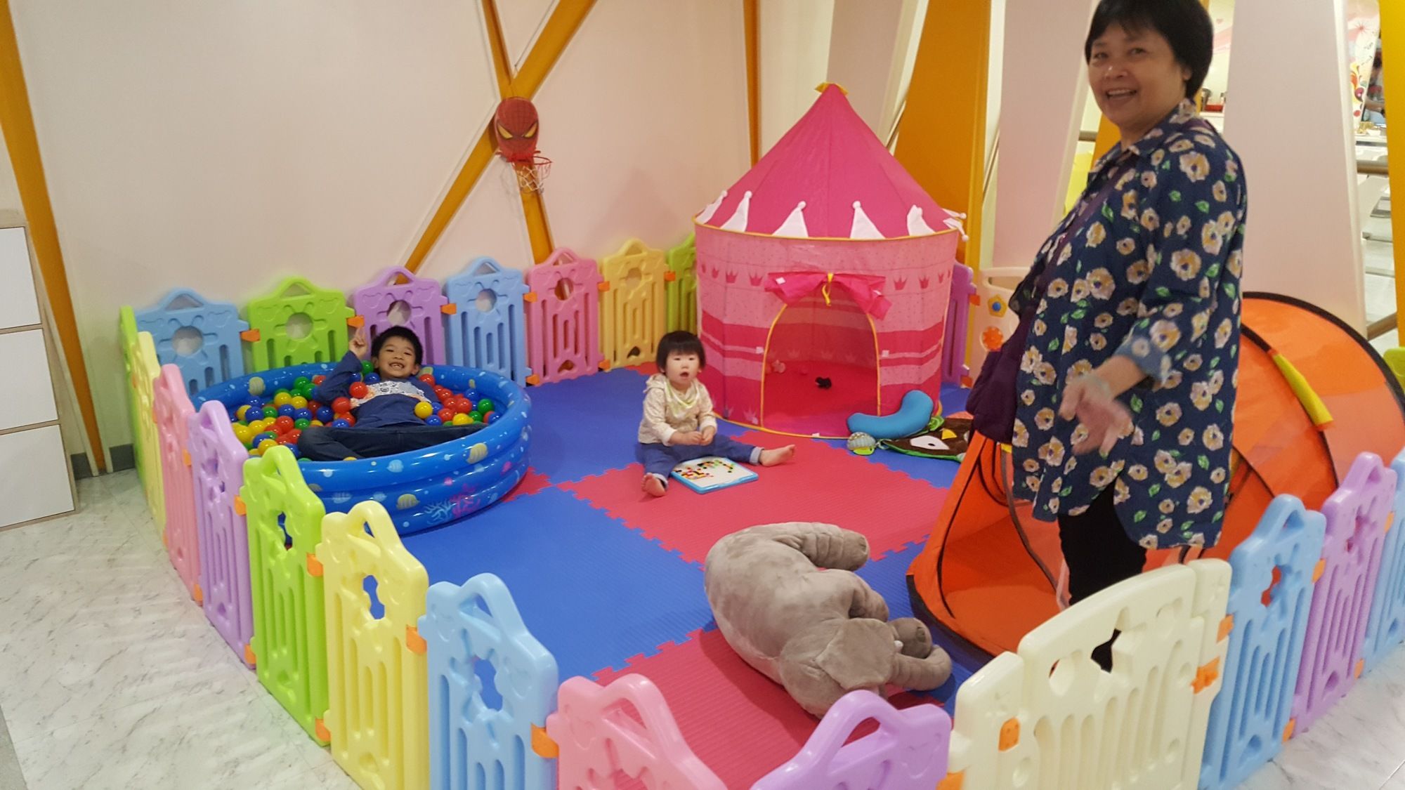 Фото Peach Hotel