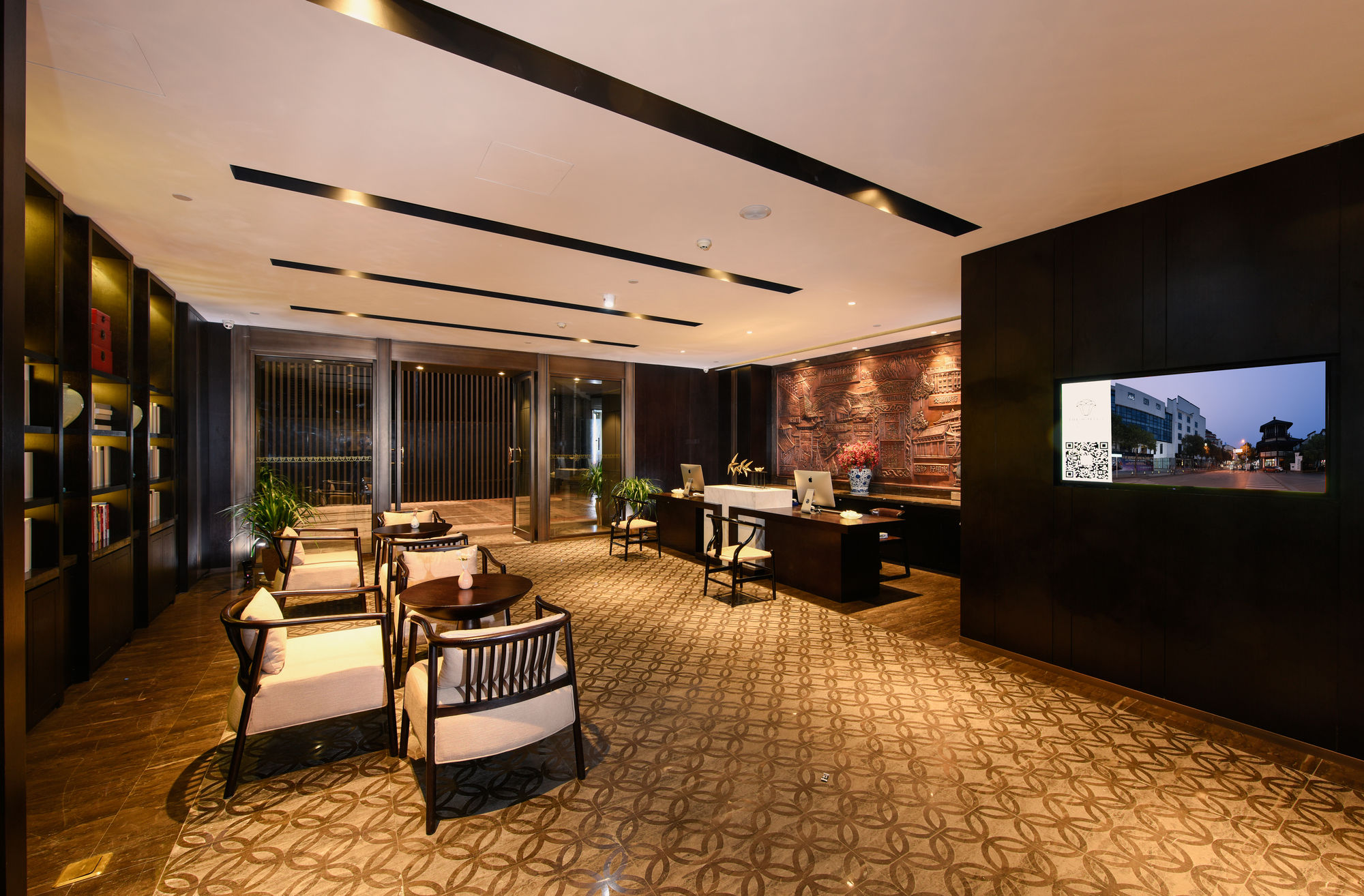 Фото The Hotel V Confucius Temple