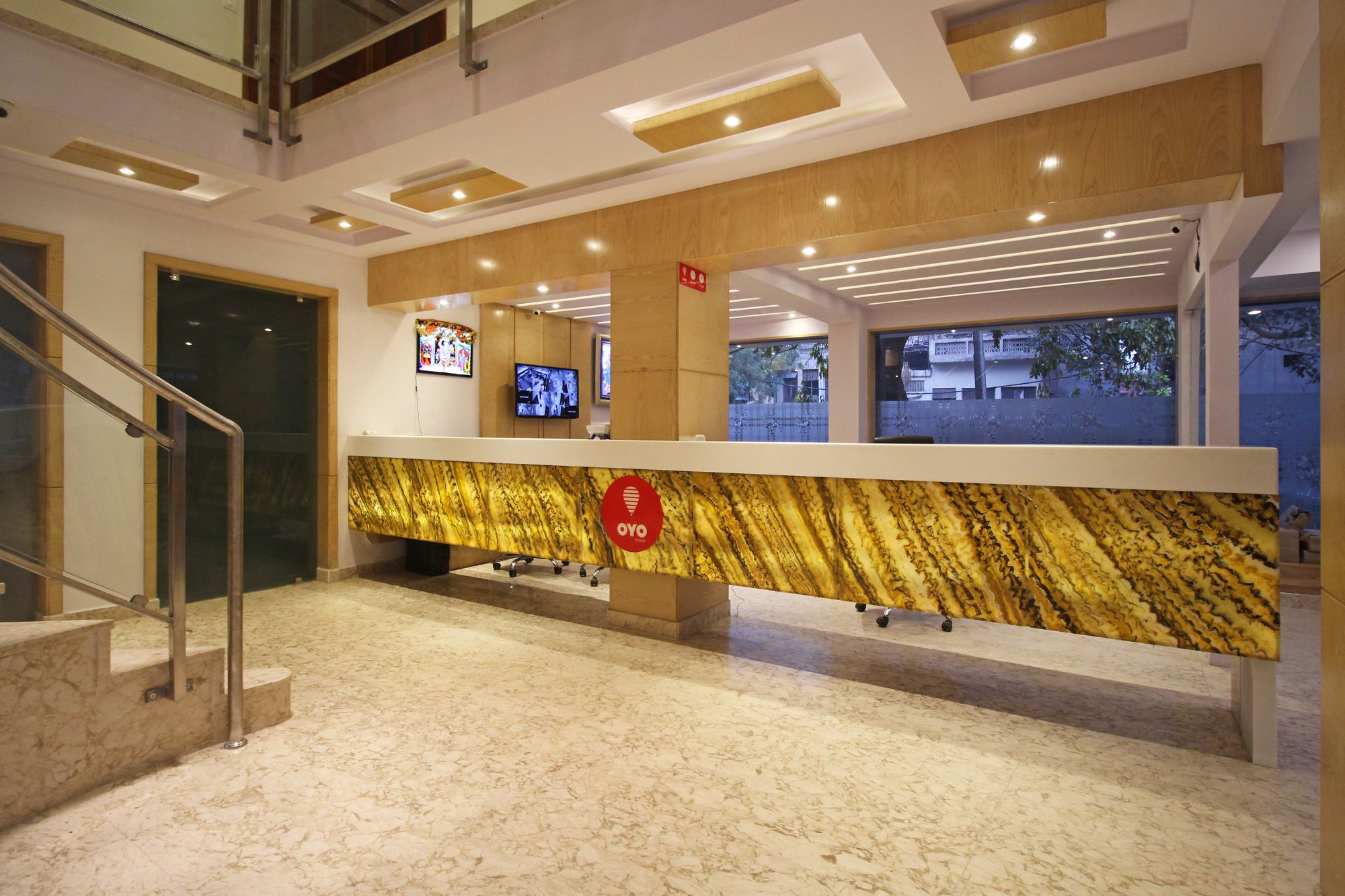 Фото The Shanti Plaza