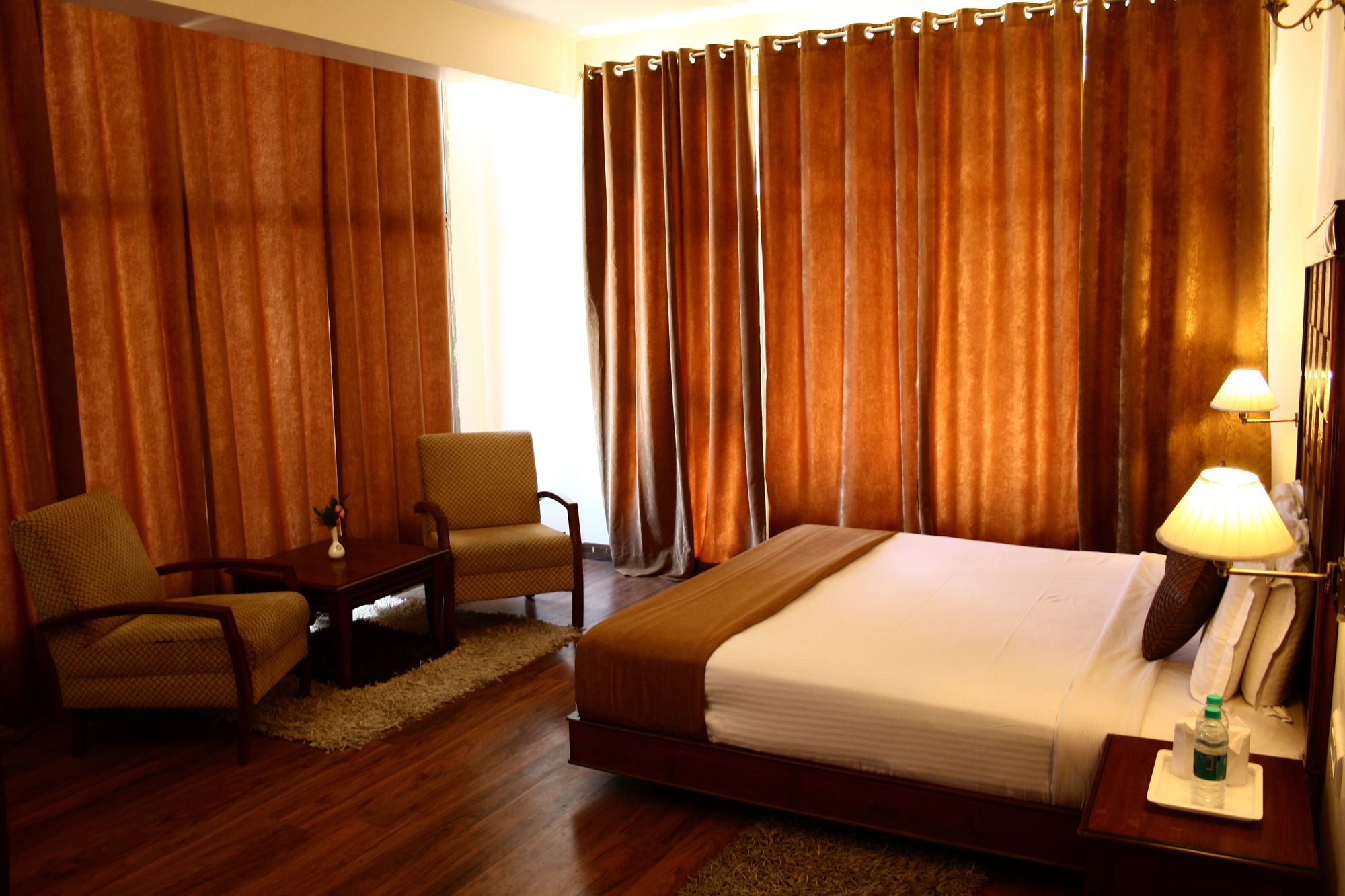 Фото Kasauli Castle Resort