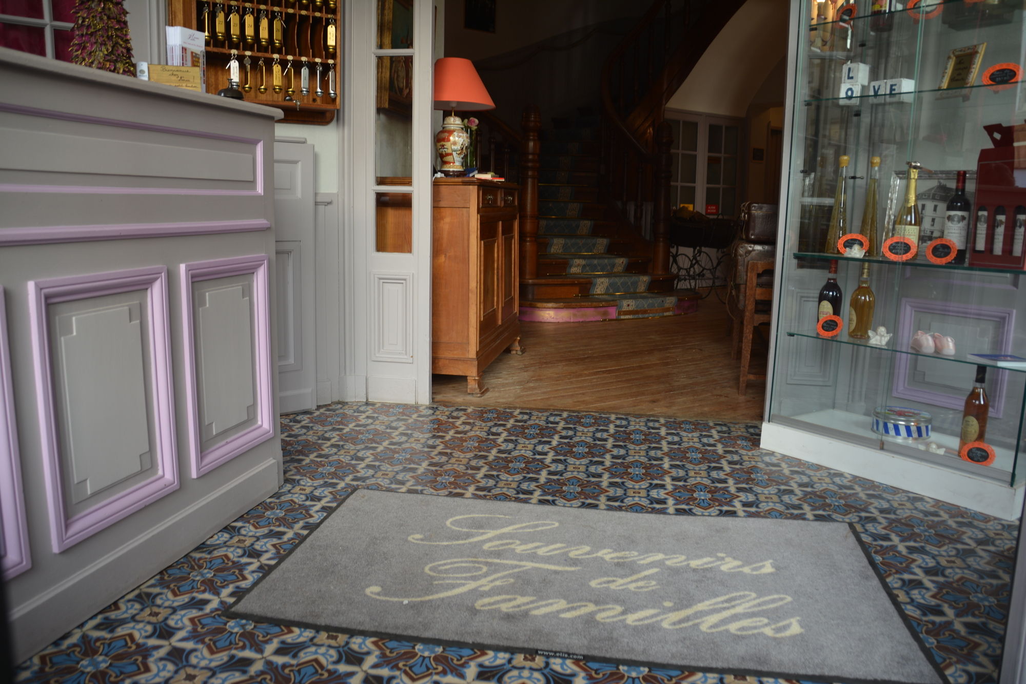 Фото отеля 2