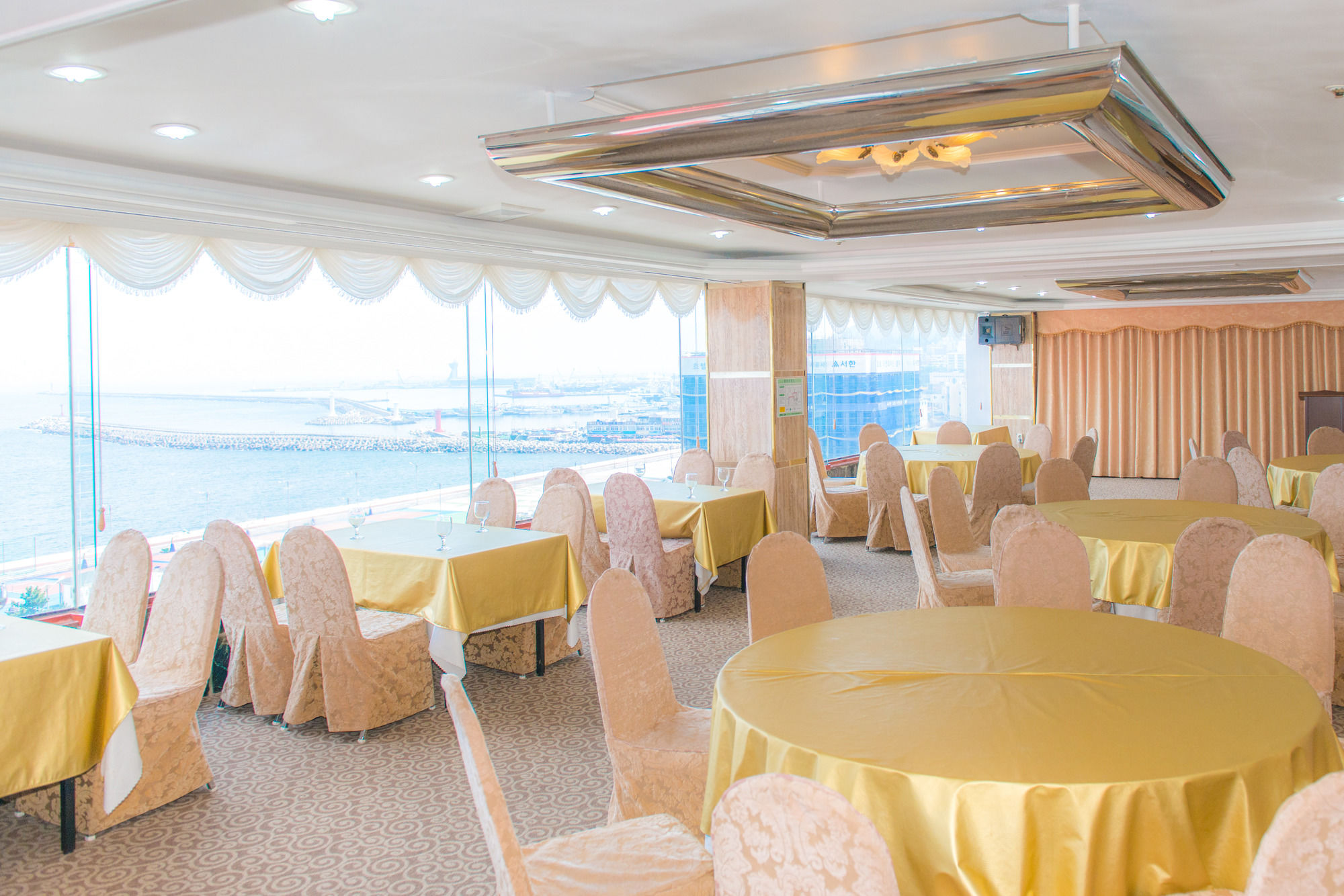 Фото Jeju Palace Hotel