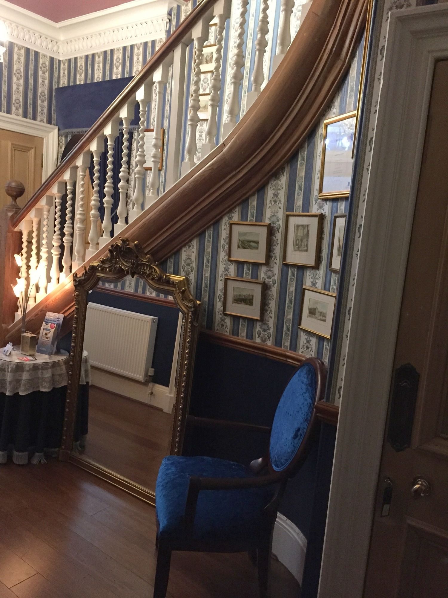 Фото Lauderville Guest House