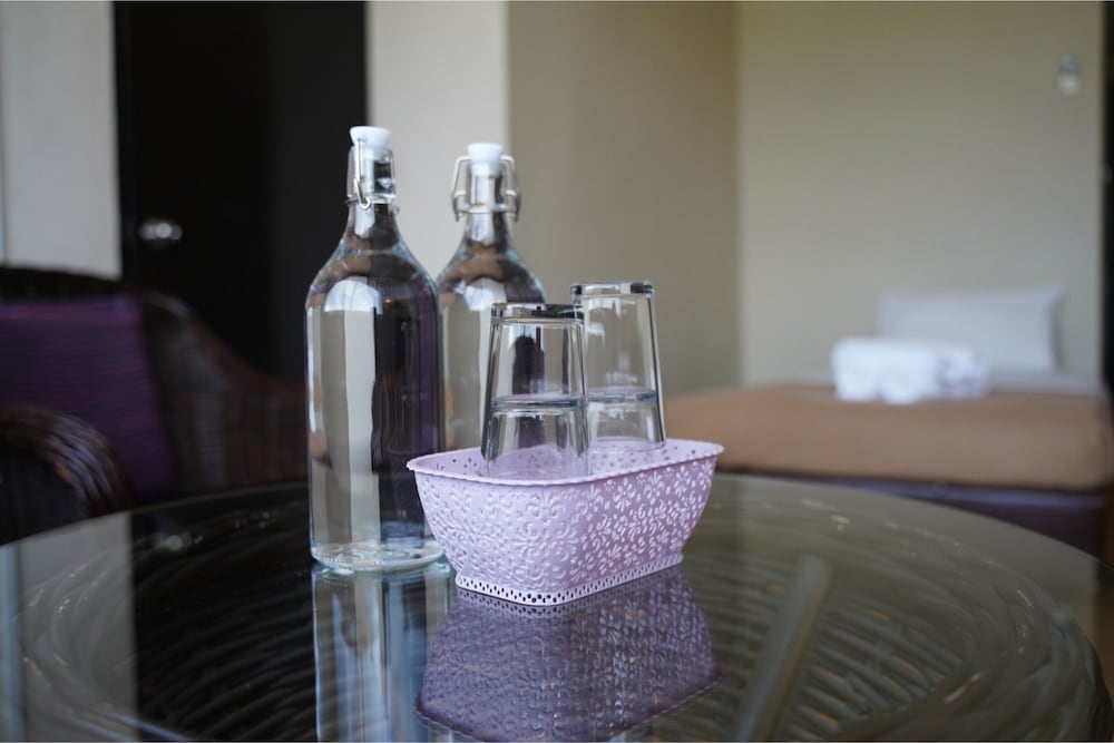 Фото Lodge 18 Hotel