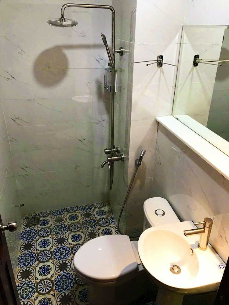 Фото Quan Quan Hotel