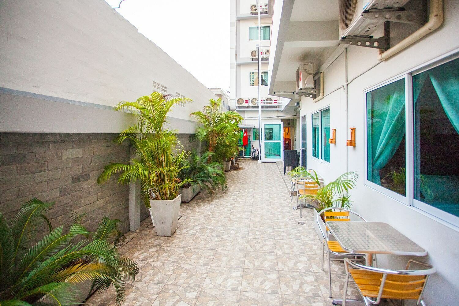 Фото Apollo Apart Hotel