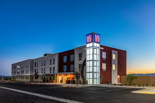 Гостиница Motel 6 Las Vegas, Nv - Motor Speedway в Норт-Лас-Вегасе