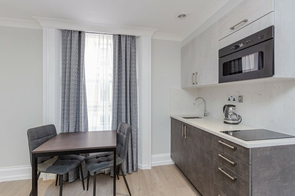 Фото Alexander Apartments