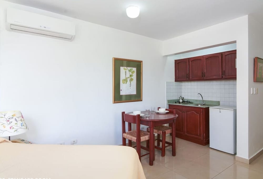 Фото Aparta Hotel Plaza del Sol