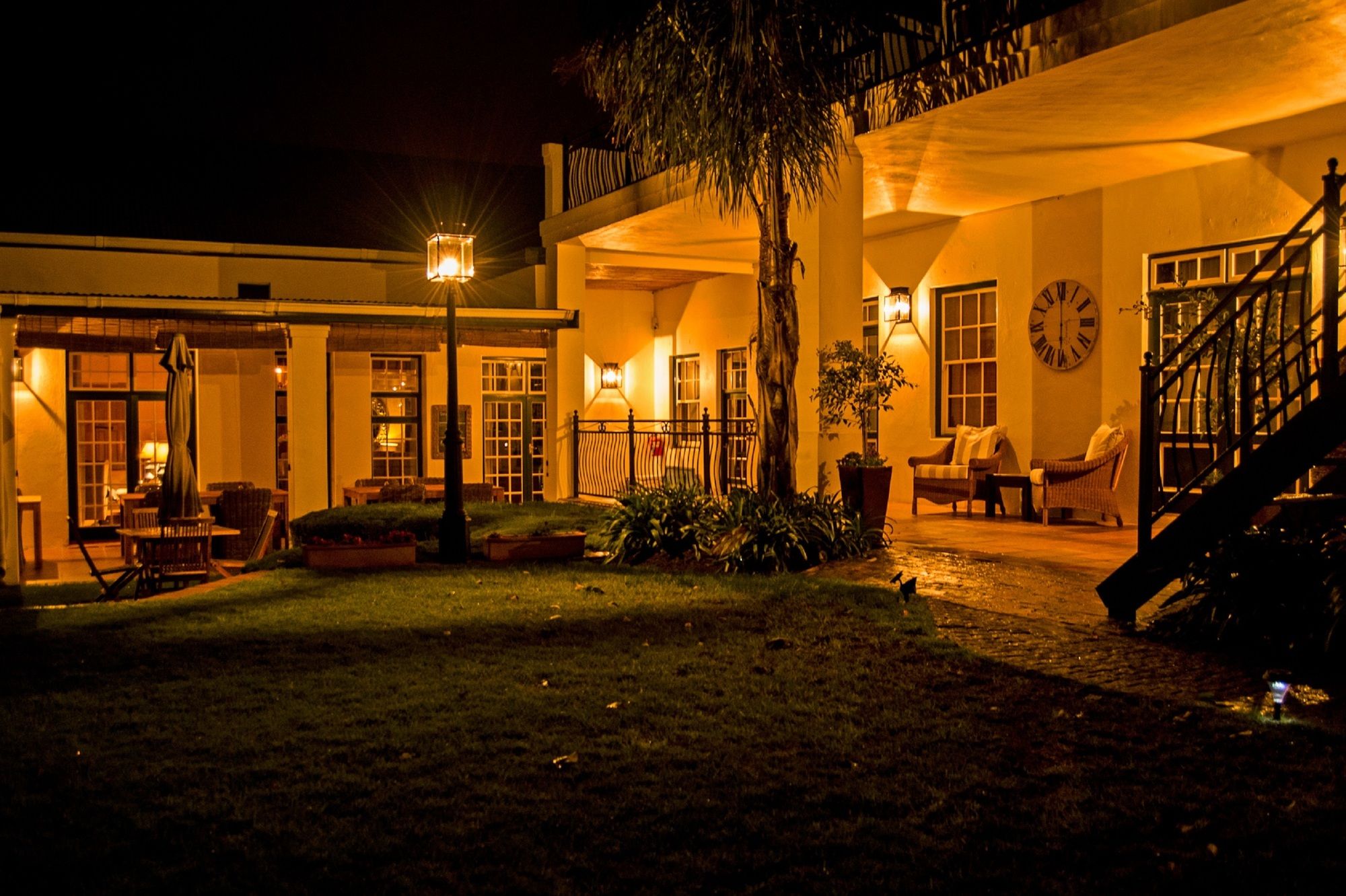 Фото Avondrood Guest House