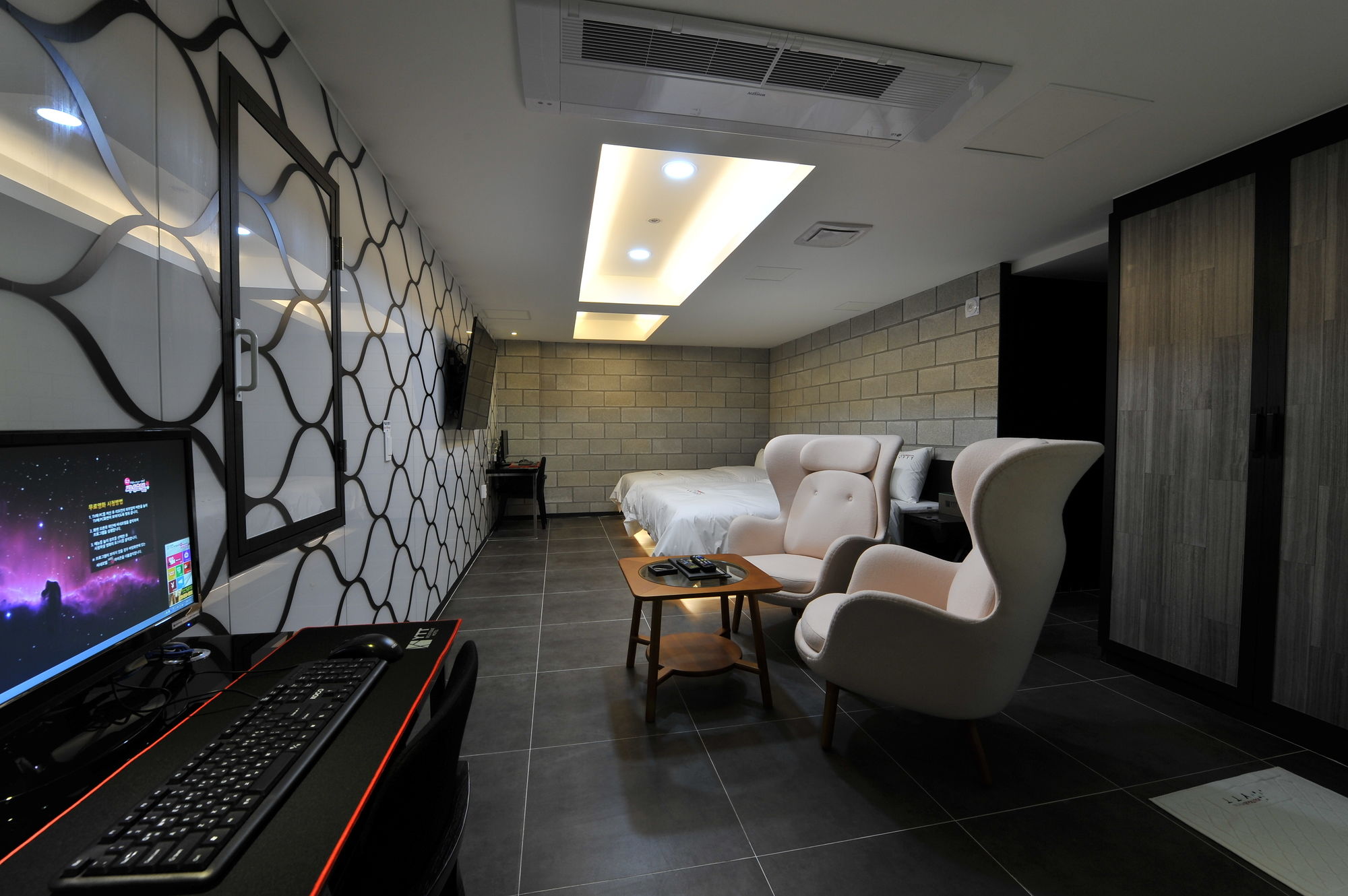 Фото Ytt Hotel Nampo