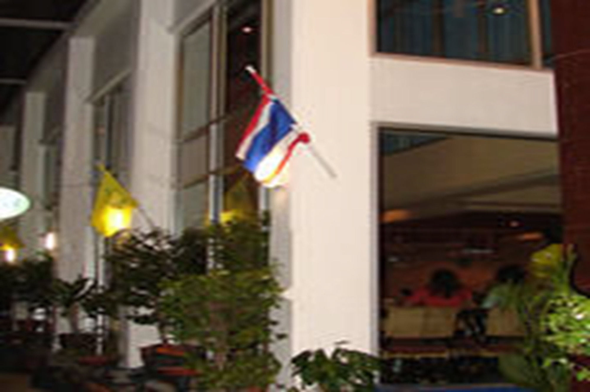 Фото Neo Hatyai Hotel