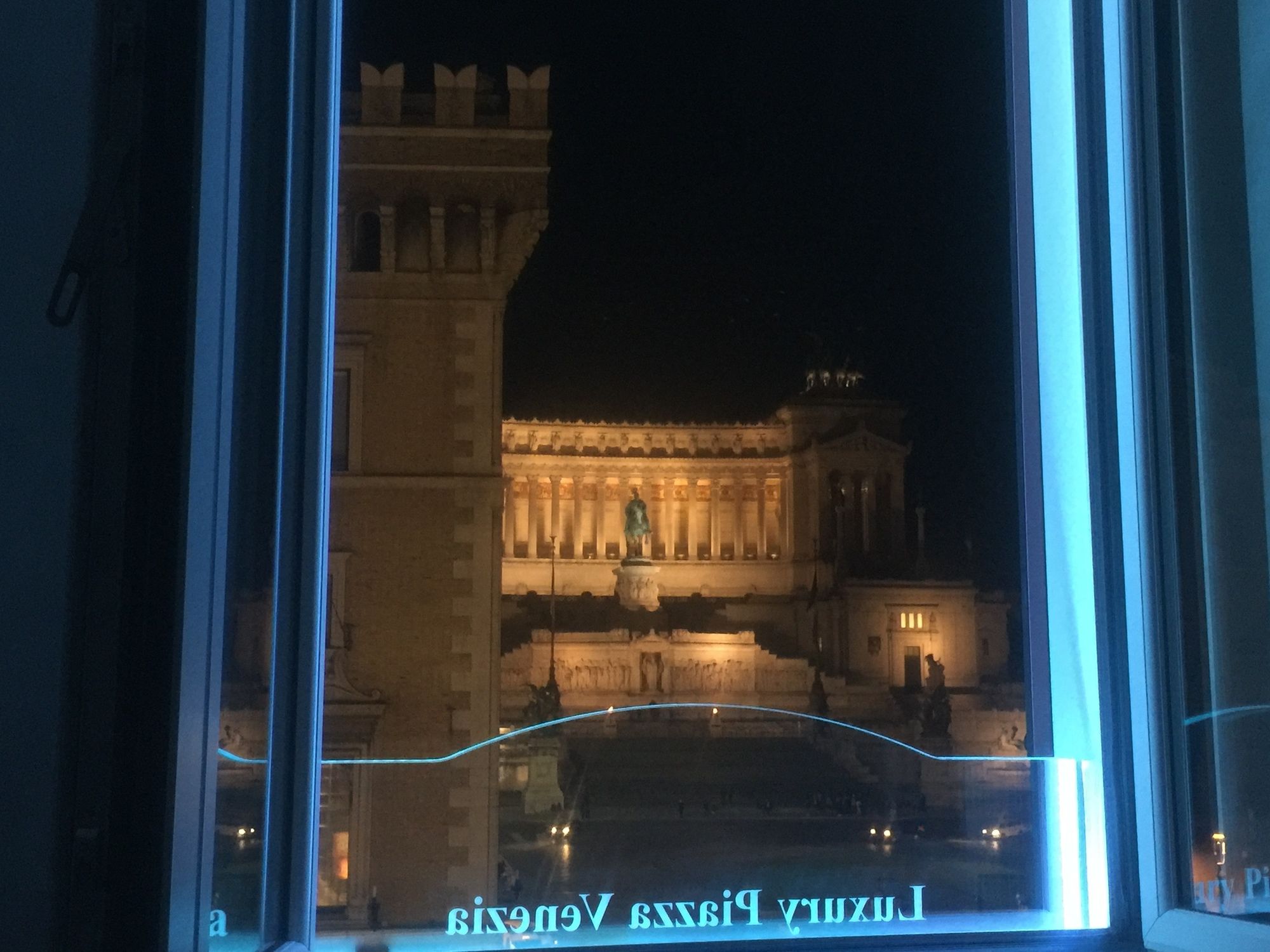 Фото Rental In Rome Piazza Venezia View Luxury Apartment B