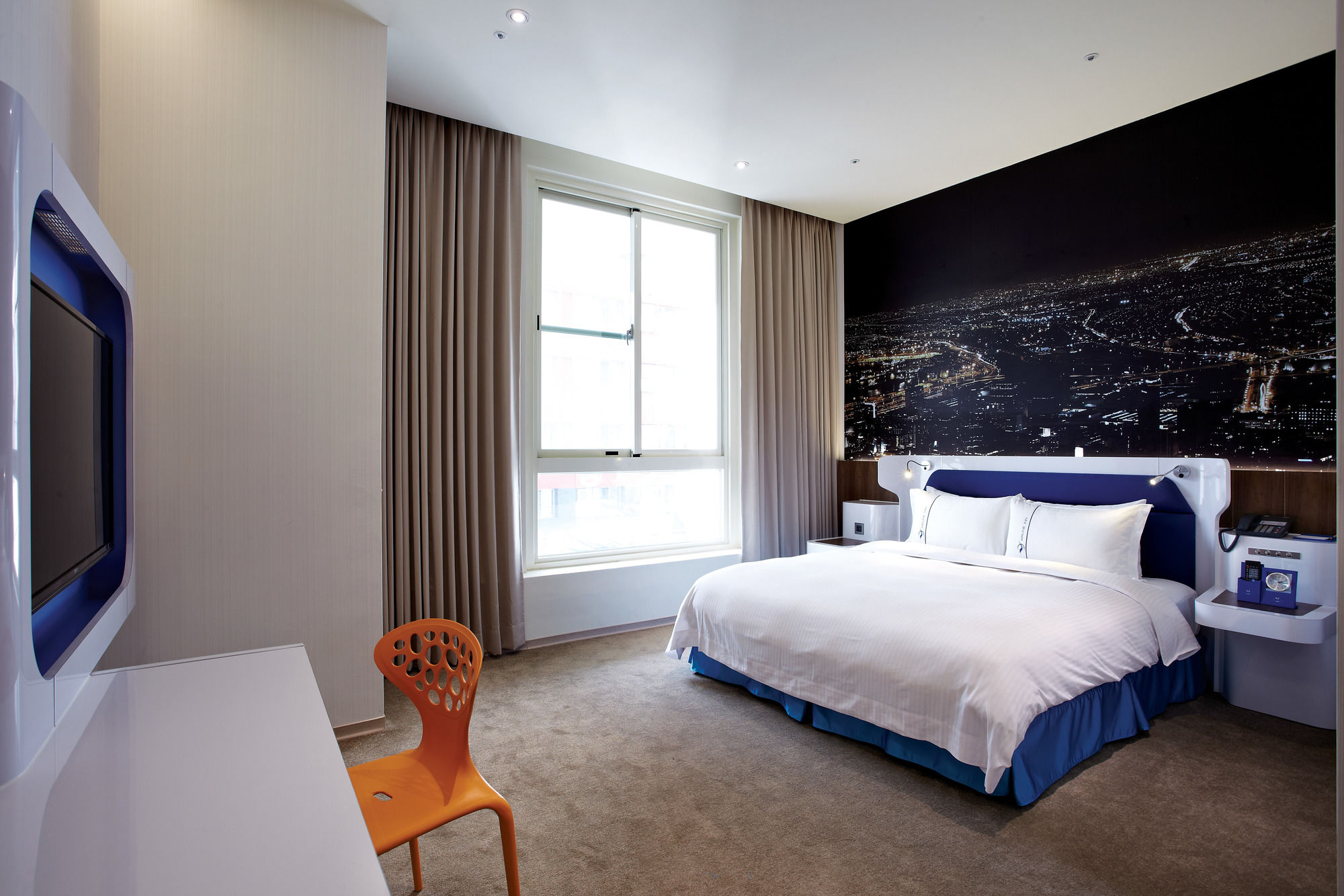 Фото Airline lnn Green Park Way