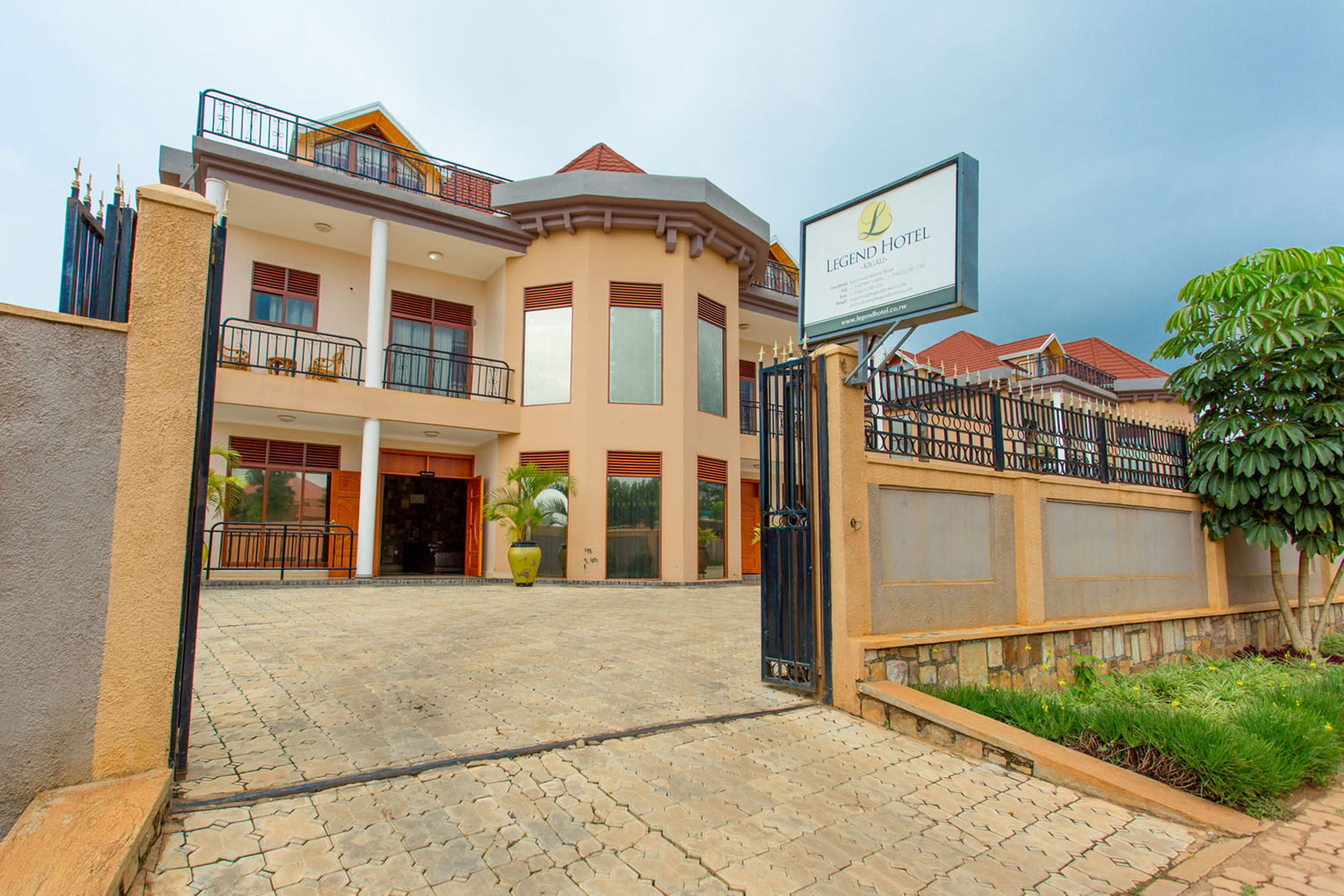 Фото Legend Hotel