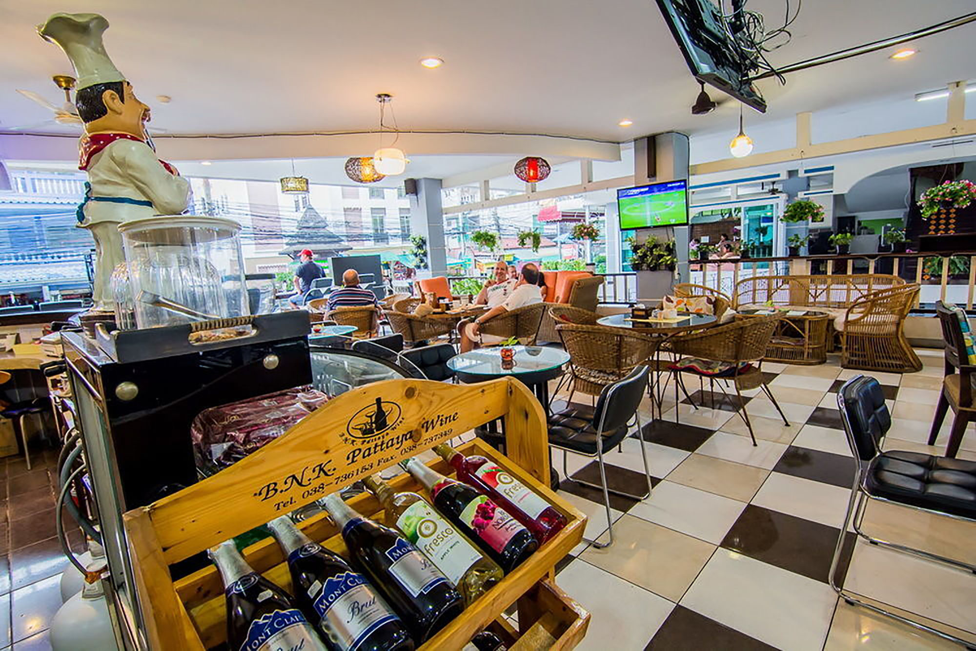 Фото Sutus Court 3