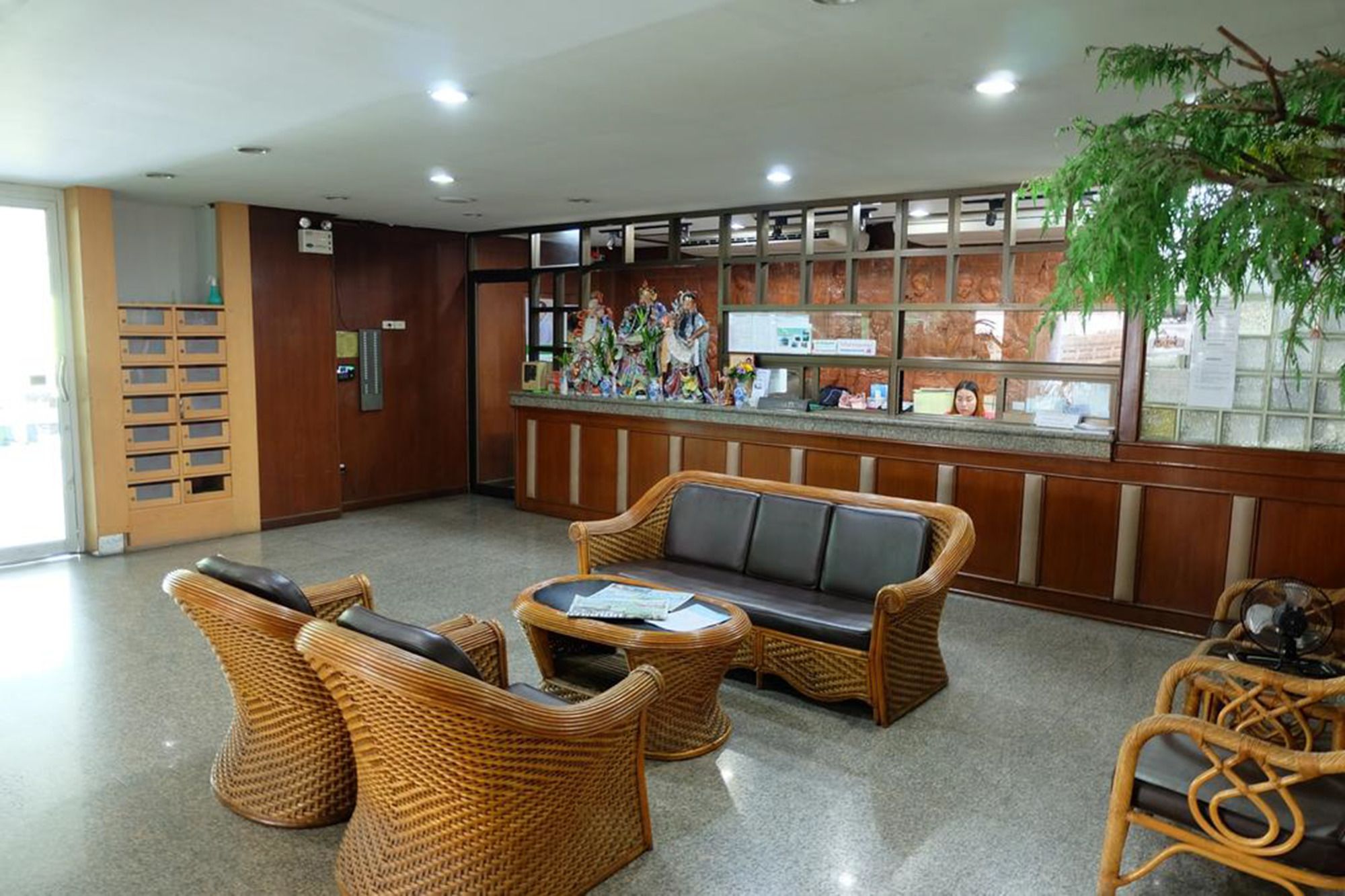 Фото отеля 2