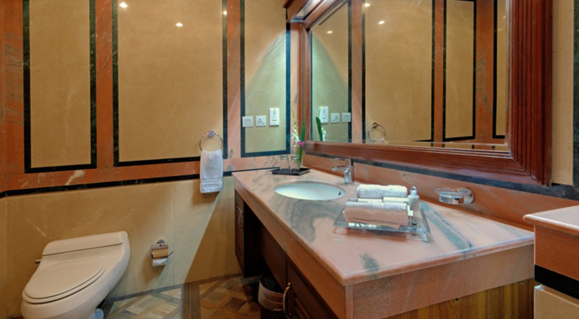 Фото Faletti's Hotel