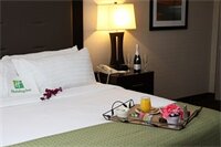 Фото Holiday Inn Budd Lake - Rockaway Area