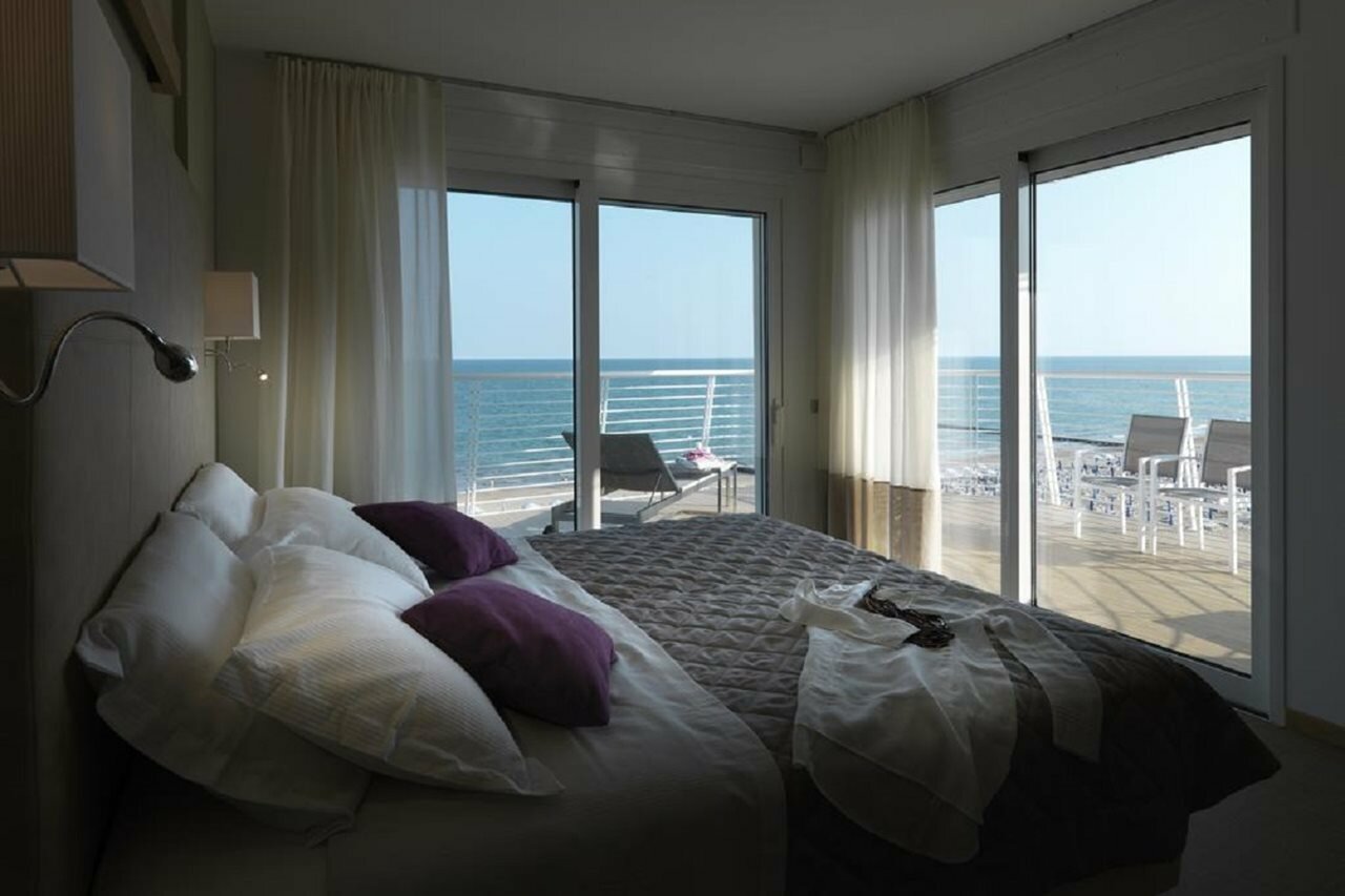 Фото Hotel Le Soleil