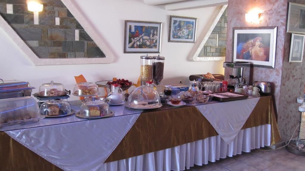 Фото Mistral Apartments Aegina