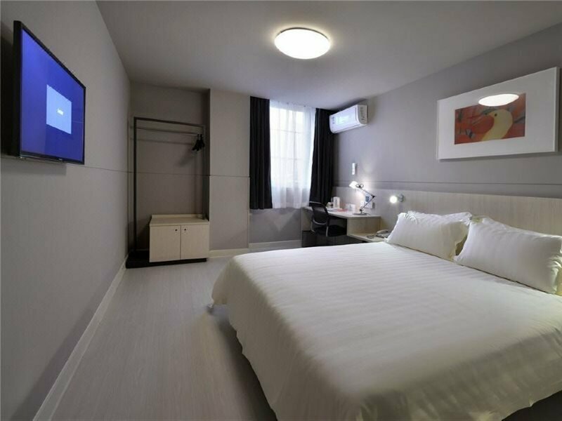 Hotel Jinjiang Inn Chengdu DuFu CaoTang Branch, Chengdu, photo