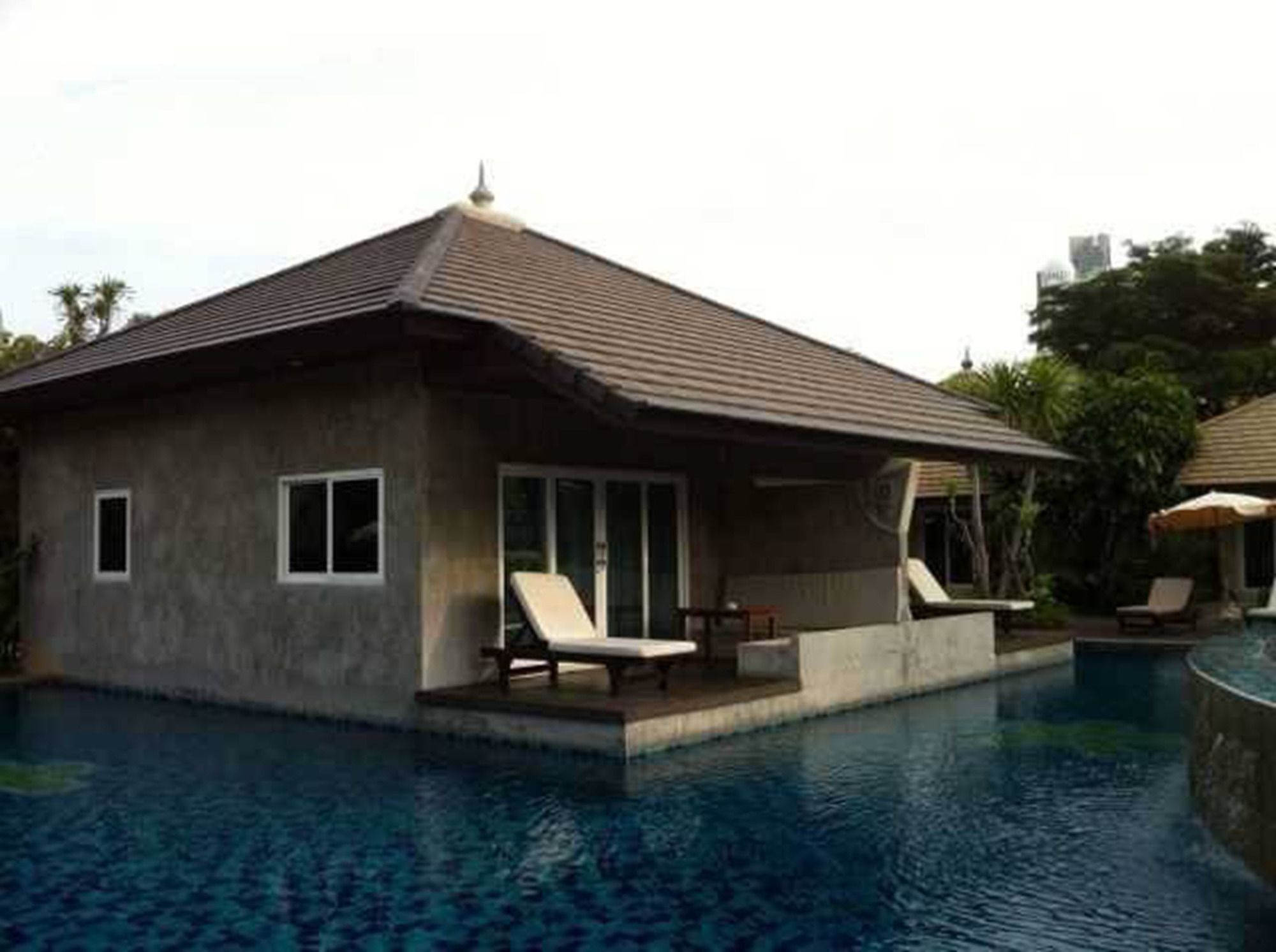 Фото East Sea Paradise Hotel