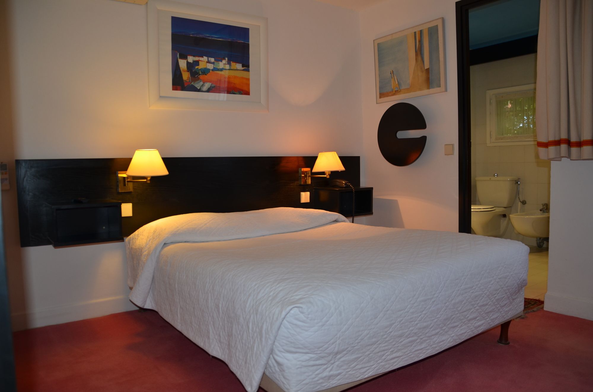 Фото Hotel des Mimosas