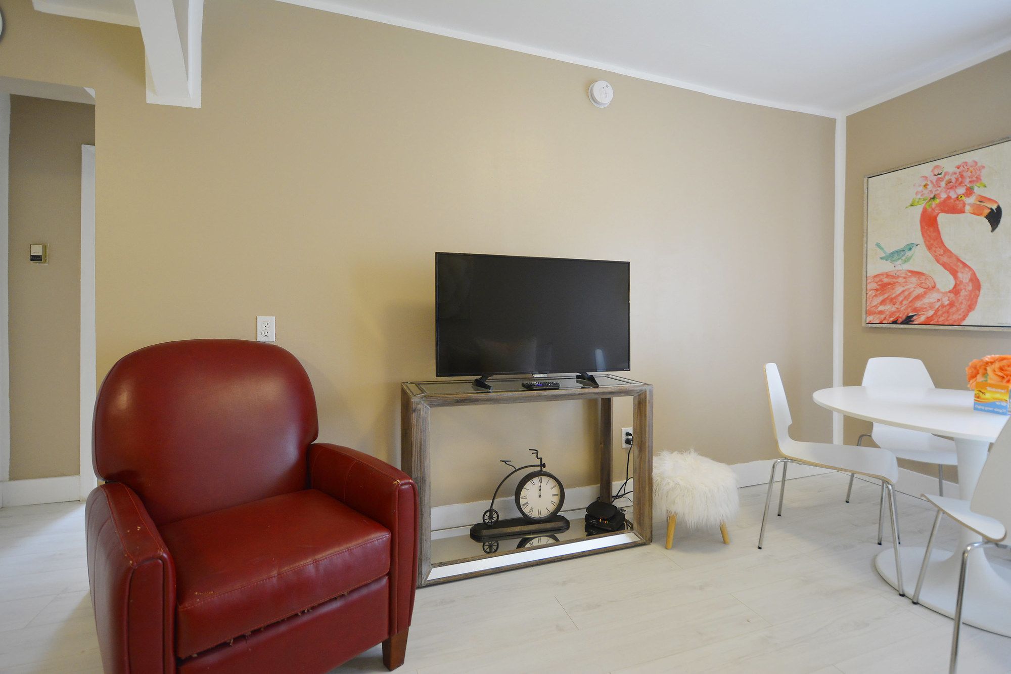 Фото 335 Ocean Walk Apartments